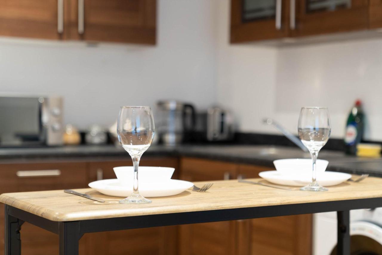 Two Bedroom Apartment-One Choice Stays- Jewellery Quarter Birmingham Exteriör bild